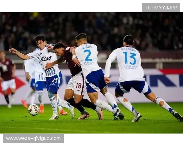 维罗纳2-2逼平热那亚，保级关键战各取一分